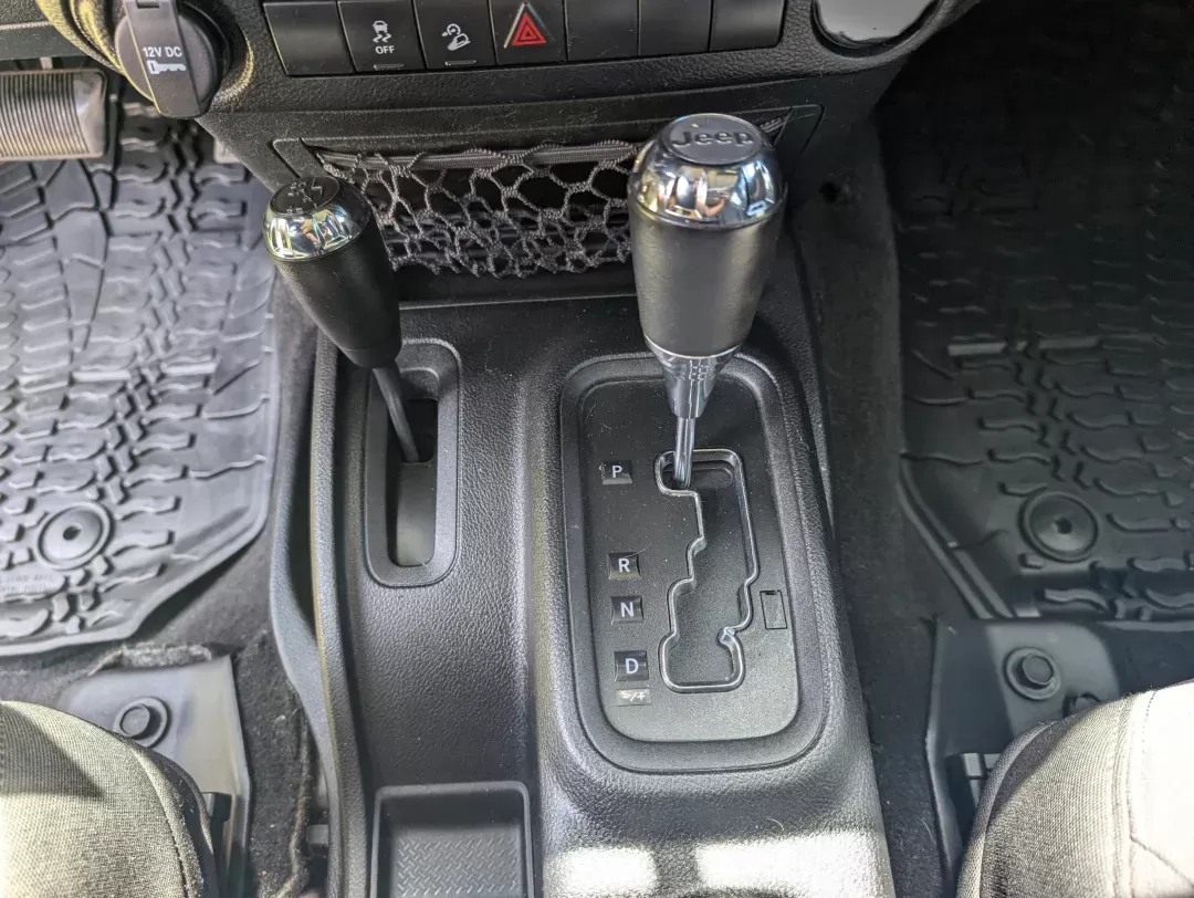 2015 /Black Jeep Wrangler Unlimited Sport (1C4BJWDG2FL) with an Regular Unleaded V-6 3.6 L/220 engine, 5-Speed Automatic w/OD transmission, located at 3959 U.S. 80 W, Phenix City, AL, 36870, (334) 297-4885, 32.469296, -85.135185 - 2015 Jeep Wrangler Unlimited Sport - Photo#14