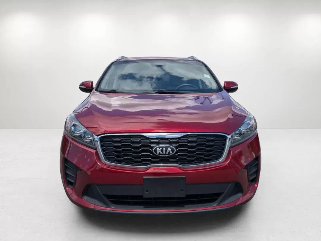 2019 /Stone Beige Kia Sorento LX (5XYPG4A31KG) with an Regular Unleaded I-4 2.4 L/144 engine, 6-Speed Automatic w/OD transmission, located at 1430 Gateway Drive, Opelika, AL, 36801, (334) 239-0944, 32.637871, -85.409790 - 2019 Kia Sorento LX - Photo#1
