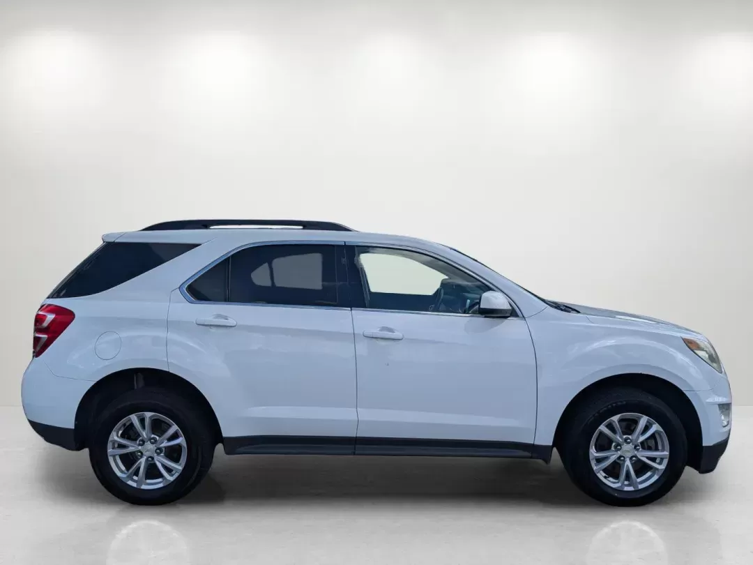 2017 /Jet Black Chevrolet Equinox LT (2GNALCEK9H6) with an Gas I4 2.4/145 engine, 6-Speed Automatic transmission, located at 3959 U.S. 80 W, Phenix City, AL, 36870, (334) 297-4885, 32.469296, -85.135185 - 2017 Chevrolet Equinox LT - Photo#3