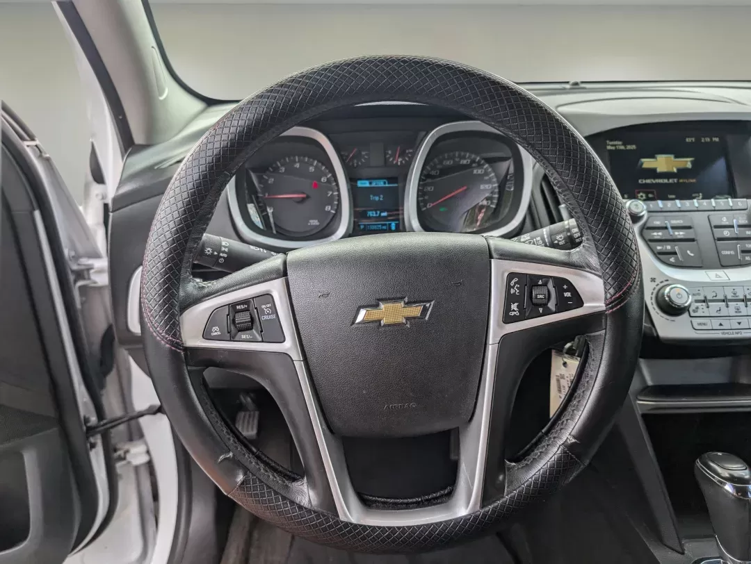 2017 /Jet Black Chevrolet Equinox LT (2GNALCEK9H6) with an Gas I4 2.4/145 engine, 6-Speed Automatic transmission, located at 3959 U.S. 80 W, Phenix City, AL, 36870, (334) 297-4885, 32.469296, -85.135185 - 2017 Chevrolet Equinox LT - Photo#15