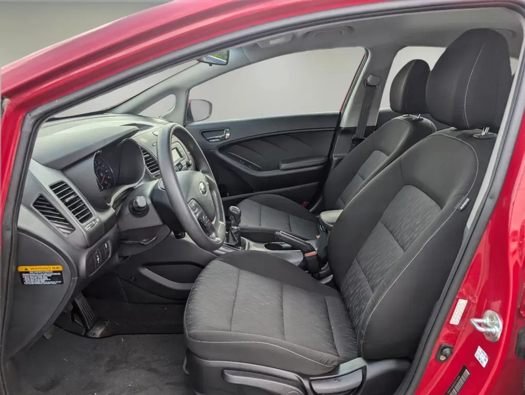 2016 /Black Kia Forte LX (KNAFK4A61G5) with an Other engine, located at 3959 U.S. 80 W, Phenix City, AL, 36870, (334) 297-4885, 32.469296, -85.135185 - **Experience the Perfect Combination of Style and Reliability with the 2016 Kia Forte LX at Gils Auto - Opelika!**<br /> <br /> Are you on the hunt for a dependable sedan that fits your lifestyle? Look no further! The 2016 Kia Forte LX is the perfect vehicle for budget-conscious buyers, families see - Photo#9
