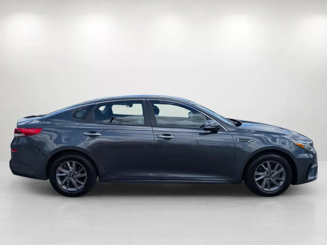 2020 /Black Kia Optima LX (5XXGT4L37LG) with an Regular Unleaded I-4 2.4 L/144 engine, 6-Speed Automatic w/OD transmission, located at 804 22nd Ave, Phenix City, AL, 36870, (334) 297-1860, 32.484749, -85.024475 - 2020 Kia Optima LX - Photo#3