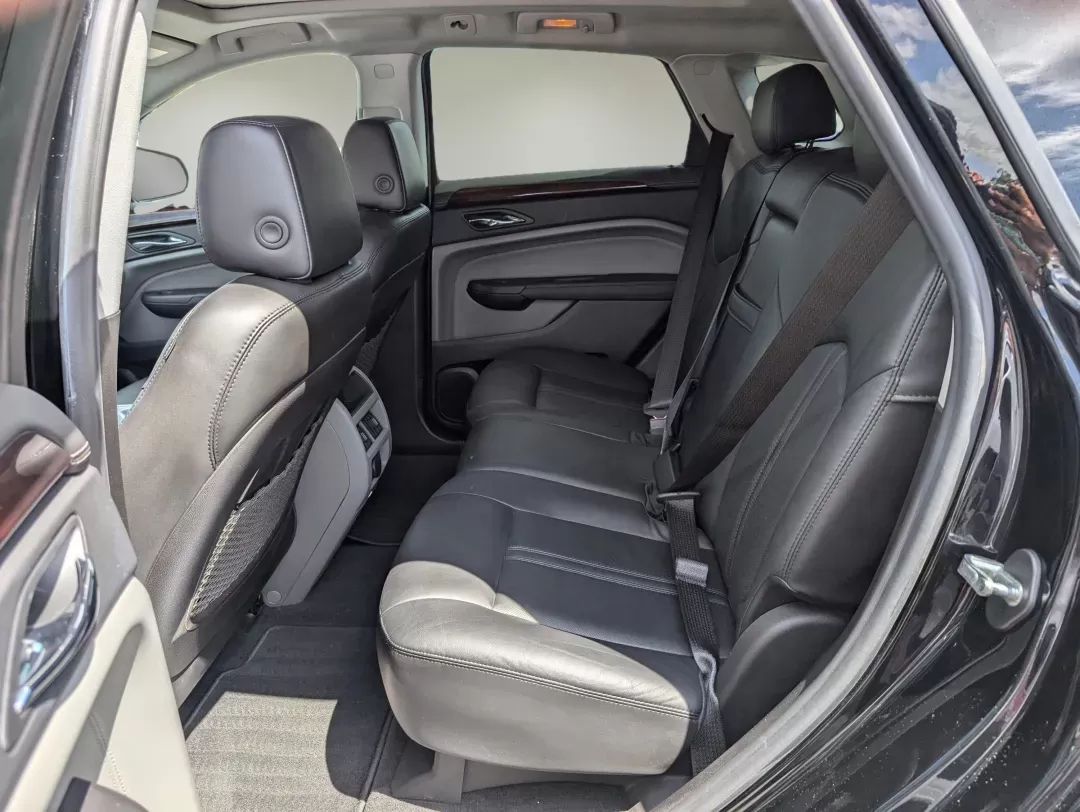 2011 /Ebony w/Titanium accents Cadillac SRX Luxury Collection (3GYFNAEY7BS) with an Gas V6 3.0L/183 engine, 6-Speed Automatic w/OD transmission, located at 3959 U.S. 80 W, Phenix City, AL, 36870, (334) 297-4885, 32.469296, -85.135185 - 2011 Cadillac SRX Luxury Collection - Photo#11