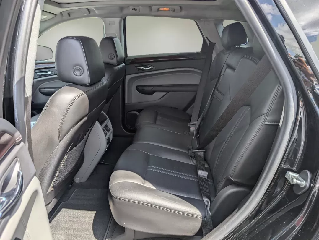 2011 /Ebony w/Titanium accents Cadillac SRX Luxury Collection (3GYFNAEY7BS) with an Gas V6 3.0L/183 engine, 6-Speed Automatic w/OD transmission, located at 3959 U.S. 80 W, Phenix City, AL, 36870, (334) 297-4885, 32.469296, -85.135185 - 2011 Cadillac SRX Luxury Collection - Photo#12