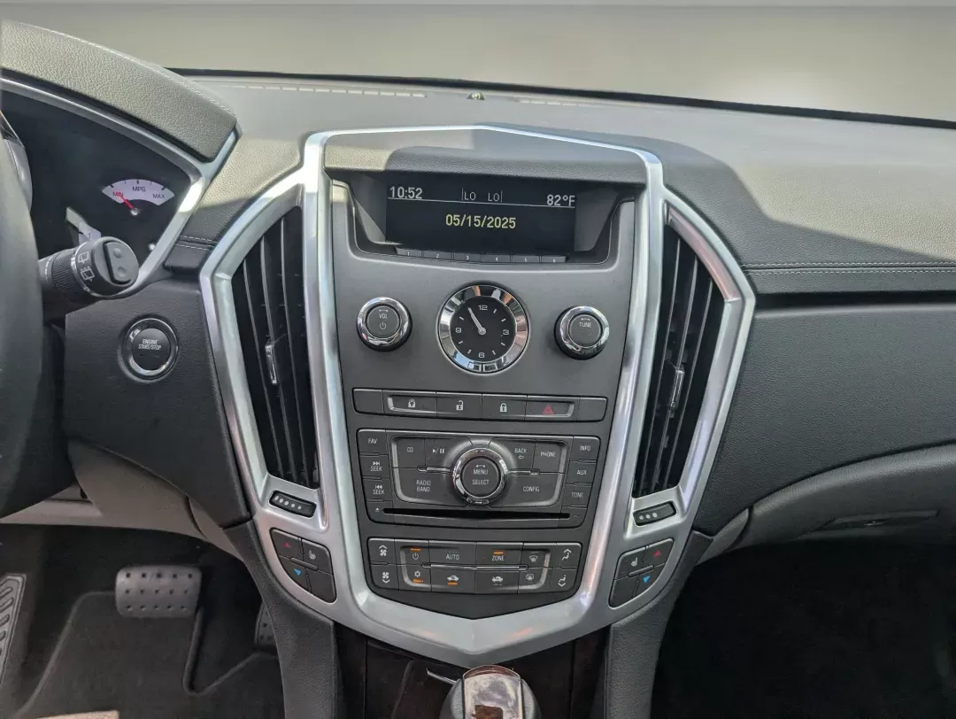 2011 /Ebony w/Titanium accents Cadillac SRX Luxury Collection (3GYFNAEY7BS) with an Gas V6 3.0L/183 engine, 6-Speed Automatic w/OD transmission, located at 3959 U.S. 80 W, Phenix City, AL, 36870, (334) 297-4885, 32.469296, -85.135185 - 2011 Cadillac SRX Luxury Collection - Photo#16