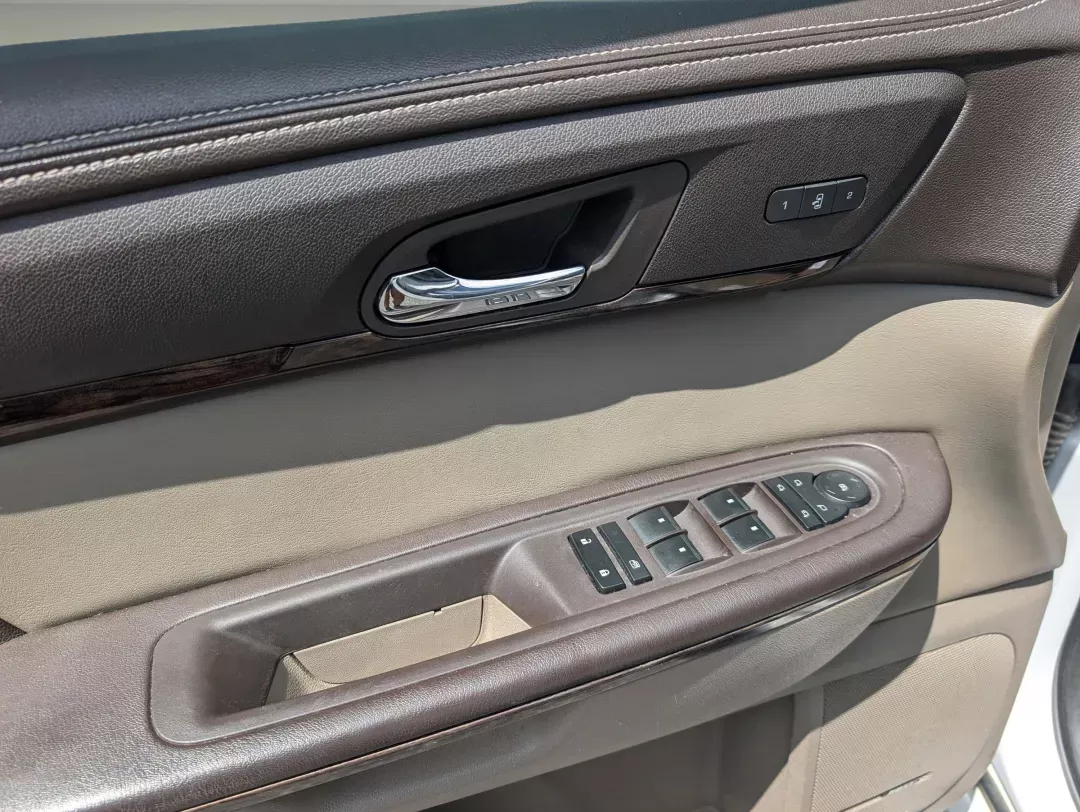 2016 /Cocoa Dune GMC Acadia Denali (1GKKVTKD5GJ) with an Gas V6 3.6L/217 engine, 6-Speed Automatic transmission, located at 804 22nd Ave, Phenix City, AL, 36870, (334) 297-1860, 32.484749, -85.024475 - 2016 GMC Acadia Denali - Photo#8