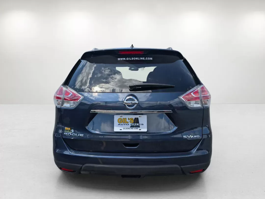 2016 /Charcoal Nissan Rogue SV (5N1AT2MV4GC) with an Regular Unleaded I-4 2.5 L/152 engine, 1-Speed CVT w/OD transmission, located at 1430 Gateway Drive, Opelika, AL, 36801, (334) 239-0944, 32.637871, -85.409790 - 2016 Nissan Rogue SV - Photo#5