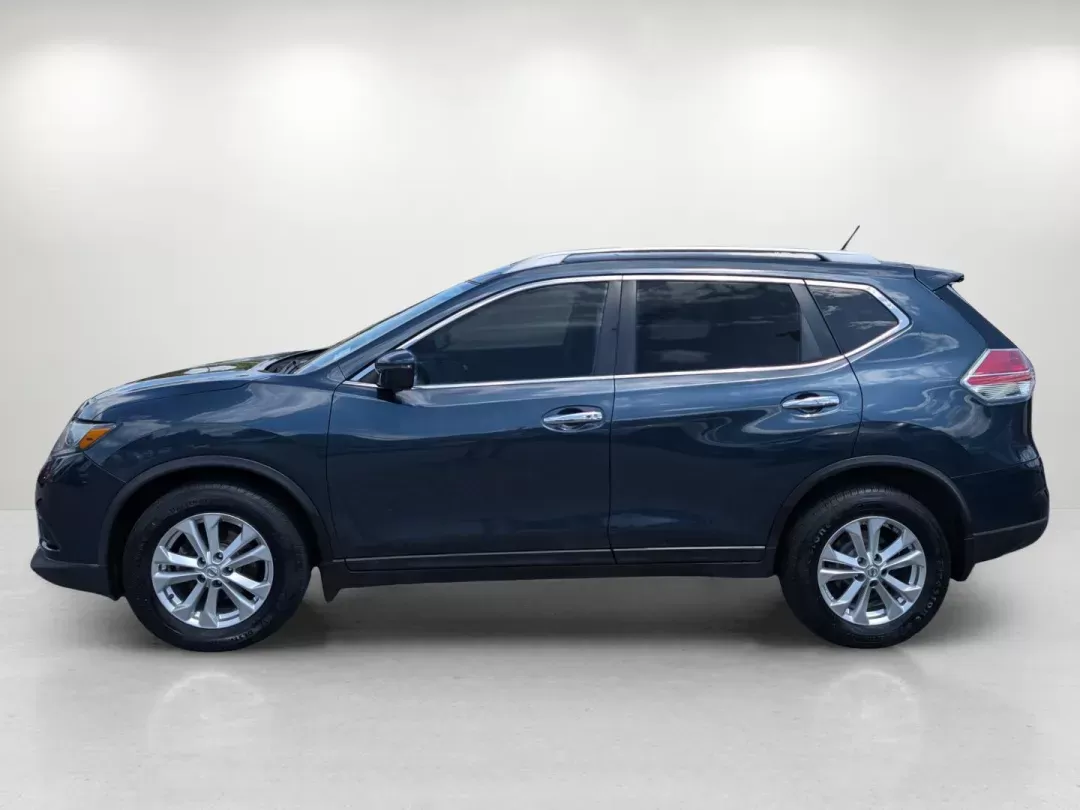 2016 /Charcoal Nissan Rogue SV (5N1AT2MV4GC) with an Regular Unleaded I-4 2.5 L/152 engine, 1-Speed CVT w/OD transmission, located at 1430 Gateway Drive, Opelika, AL, 36801, (334) 239-0944, 32.637871, -85.409790 - 2016 Nissan Rogue SV - Photo#7
