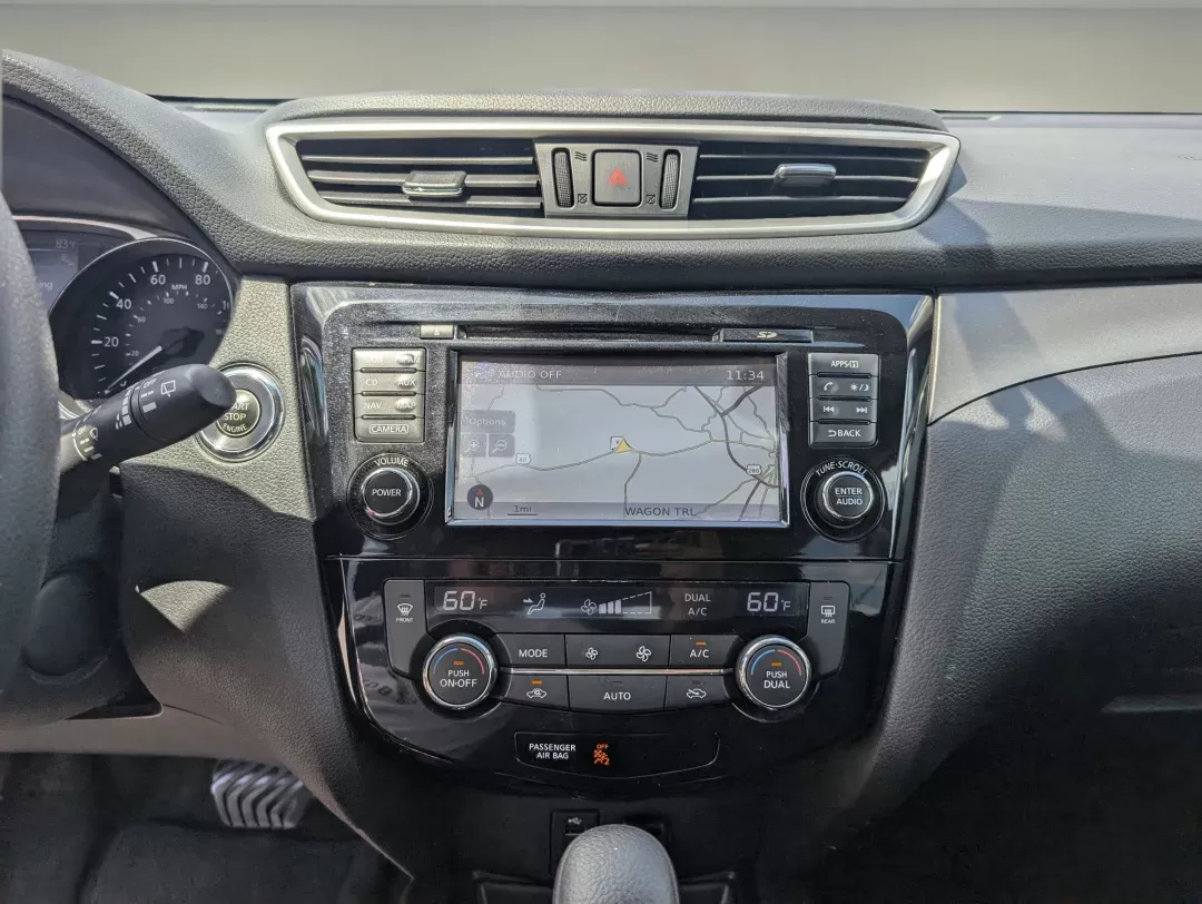 2016 /Charcoal Nissan Rogue SV (5N1AT2MV4GC) with an Regular Unleaded I-4 2.5 L/152 engine, 1-Speed CVT w/OD transmission, located at 1430 Gateway Drive, Opelika, AL, 36801, (334) 239-0944, 32.637871, -85.409790 - 2016 Nissan Rogue SV - Photo#14