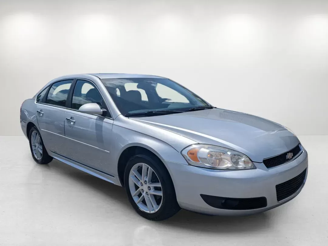 2012 /Ebony Chevrolet Impala LTZ (2G1WC5E38C1) with an Gas/Ethanol V6 3.6L/217 engine, 6-Speed Automatic transmission, located at 3959 U.S. 80 W, Phenix City, AL, 36870, (334) 297-4885, 32.469296, -85.135185 - 2012 Chevrolet Impala LTZ - Photo#16