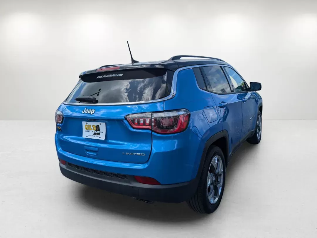 2018 /Ski Gray/Black Jeep Compass Limited (3C4NJCCBXJT) with an Regular Unleaded I-4 2.4 L/144 engine, 6-Speed Automatic w/OD transmission, located at 804 22nd Ave, Phenix City, AL, 36870, (334) 297-1860, 32.484749, -85.024475 - 2018 Jeep Compass Limited - Photo#4