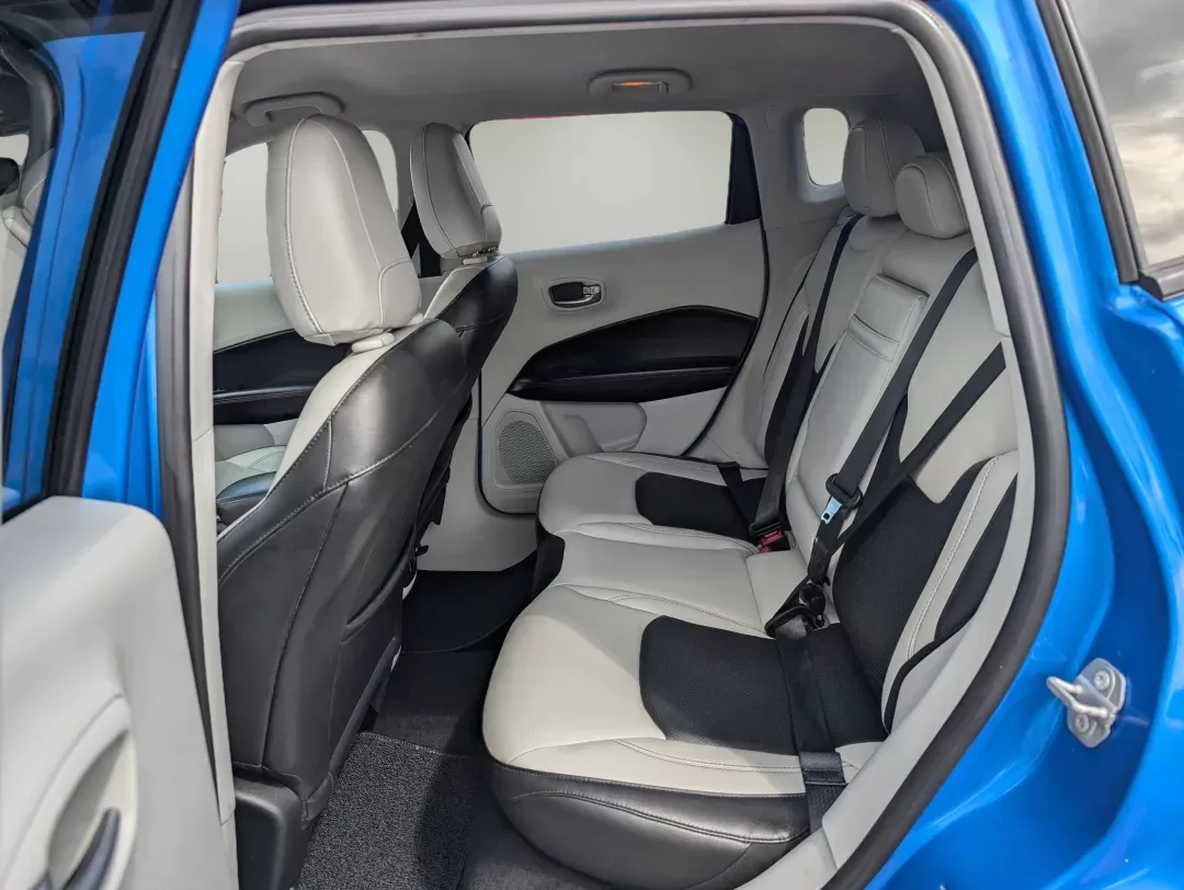 2018 /Ski Gray/Black Jeep Compass Limited (3C4NJCCBXJT) with an Regular Unleaded I-4 2.4 L/144 engine, 6-Speed Automatic w/OD transmission, located at 804 22nd Ave, Phenix City, AL, 36870, (334) 297-1860, 32.484749, -85.024475 - 2018 Jeep Compass Limited - Photo#10