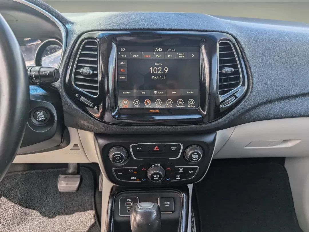 2018 /Ski Gray/Black Jeep Compass Limited (3C4NJCCBXJT) with an Regular Unleaded I-4 2.4 L/144 engine, 6-Speed Automatic w/OD transmission, located at 804 22nd Ave, Phenix City, AL, 36870, (334) 297-1860, 32.484749, -85.024475 - 2018 Jeep Compass Limited - Photo#14