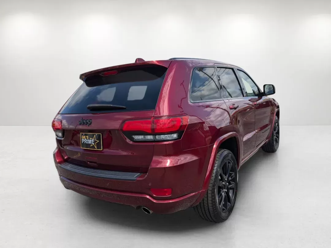 2020 /Black Jeep Grand Cherokee Altitude (1C4RJEAG3LC) with an Regular Unleaded V-6 3.6 L/220 engine, 8-Speed Automatic w/OD transmission, located at 7000 Northlake Connector, Columbus, GA, 31904, (706) 987-8085, 32.524975, -84.978134 - 2020 Jeep Grand Cherokee Altitude - Photo#4