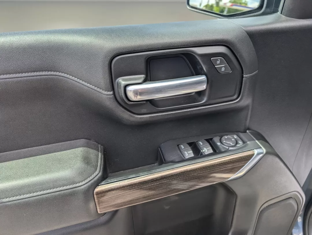 2019 /Jet Black Chevrolet Silverado 1500 LT (1GCPWCED0KZ) with an Other engine, located at 7000 Northlake Connector, Columbus, GA, 31904, (706) 987-8085, 32.524975, -84.978134 - **2019 Chevrolet Silverado 1500 LT: The Ultimate Workhorse for Every Adventure**<br /> <br /> Are you searching for a reliable pickup that's not just a vehicle but a true companion for your busy lifestyle? Look no further than the 2019 Chevrolet Silverado 1500 LT, available at Gils Auto in Opelika, - Photo#8