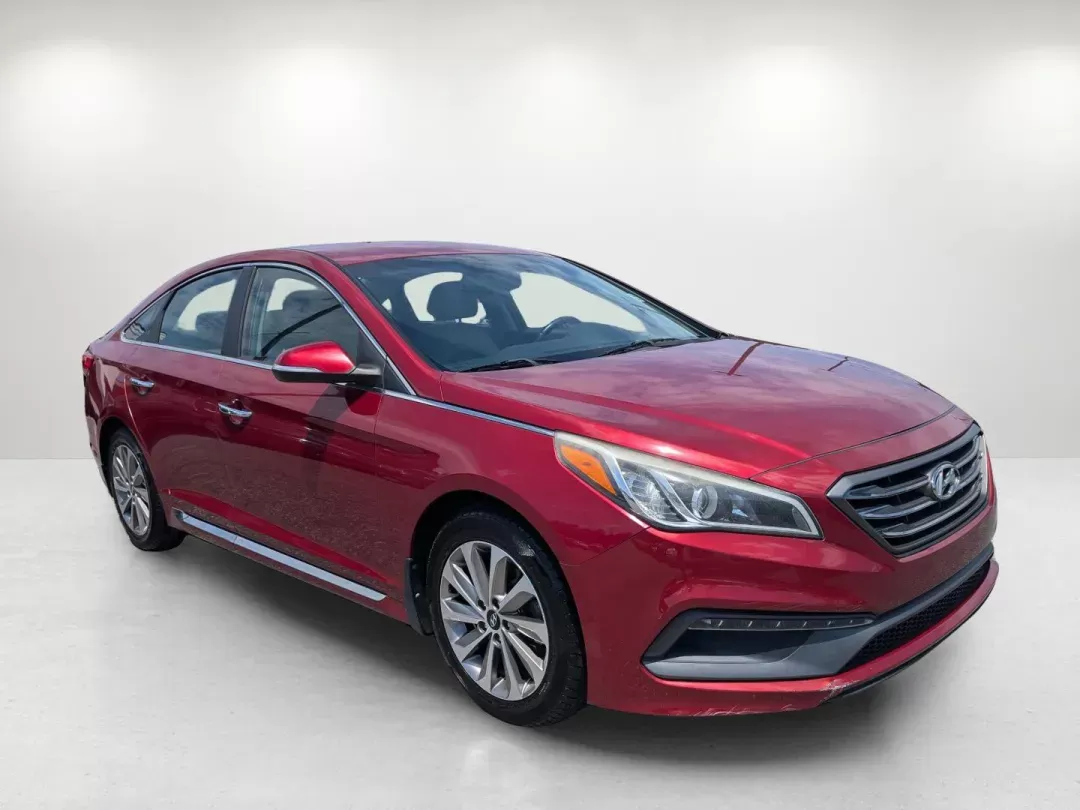 2015 /Gray Hyundai Sonata 2.4L Sport (5NPE34AF9FH) with an Regular Unleaded I-4 2.4 L/144 engine, 6-Speed Automatic w/OD transmission, located at 7000 Northlake Connector, Columbus, GA, 31904, (706) 987-8085, 32.524975, -84.978134 - 2015 Hyundai Sonata 2.4L Sport - Photo#2