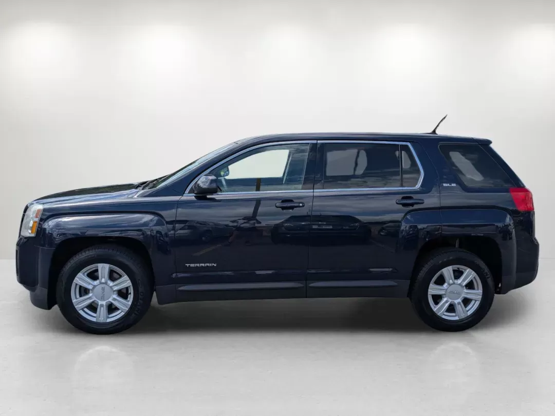 2015 /Jet Black GMC Terrain SLE (2GKALMEK7F6) with an Gas/Ethanol I4 2.4L/145 engine, 6-Speed Automatic transmission, located at 3959 U.S. 80 W, Phenix City, AL, 36870, (334) 297-4885, 32.469296, -85.135185 - 2015 GMC Terrain SLE - Photo#8
