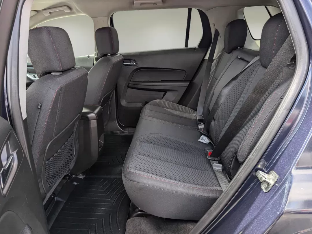 2015 /Jet Black GMC Terrain SLE (2GKALMEK7F6) with an Gas/Ethanol I4 2.4L/145 engine, 6-Speed Automatic transmission, located at 3959 U.S. 80 W, Phenix City, AL, 36870, (334) 297-4885, 32.469296, -85.135185 - 2015 GMC Terrain SLE - Photo#11