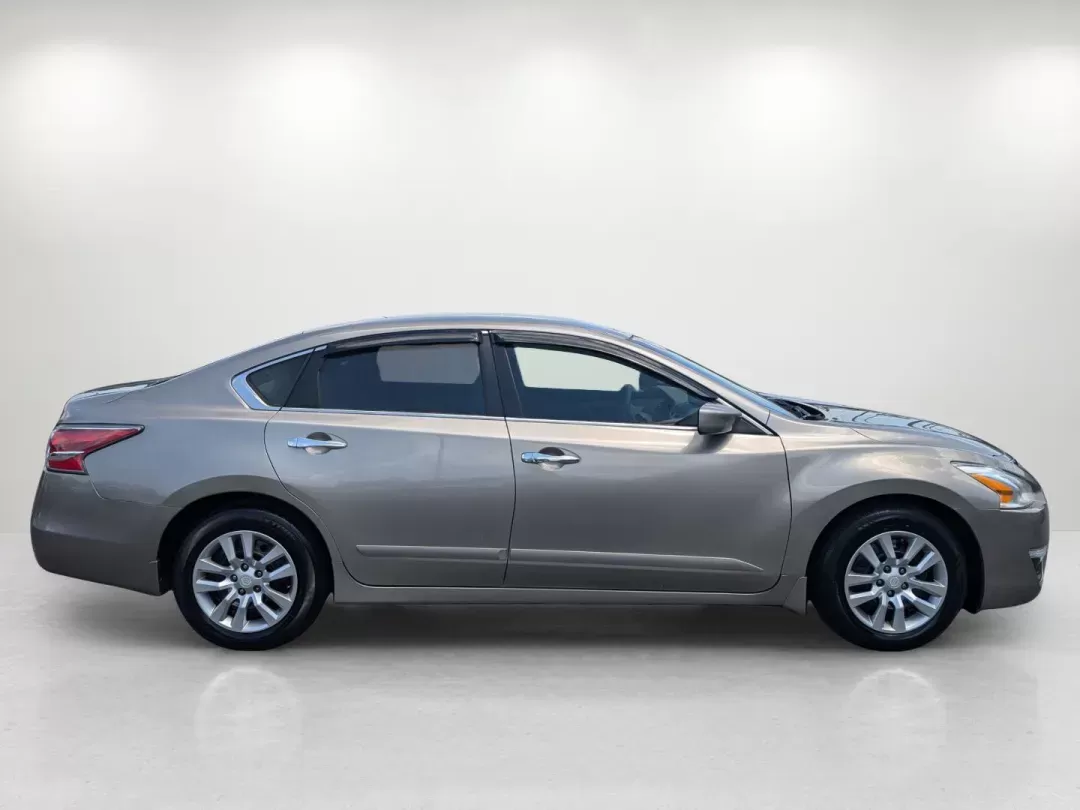 2015 /Beige Nissan Altima 2.5 S (1N4AL3AP2FC) with an Regular Unleaded I-4 2.5 L/152 engine, 1-Speed CVT w/OD transmission, located at 804 22nd Ave, Phenix City, AL, 36870, (334) 297-1860, 32.484749, -85.024475 - 2015 Nissan Altima 2.5 S - Photo#3