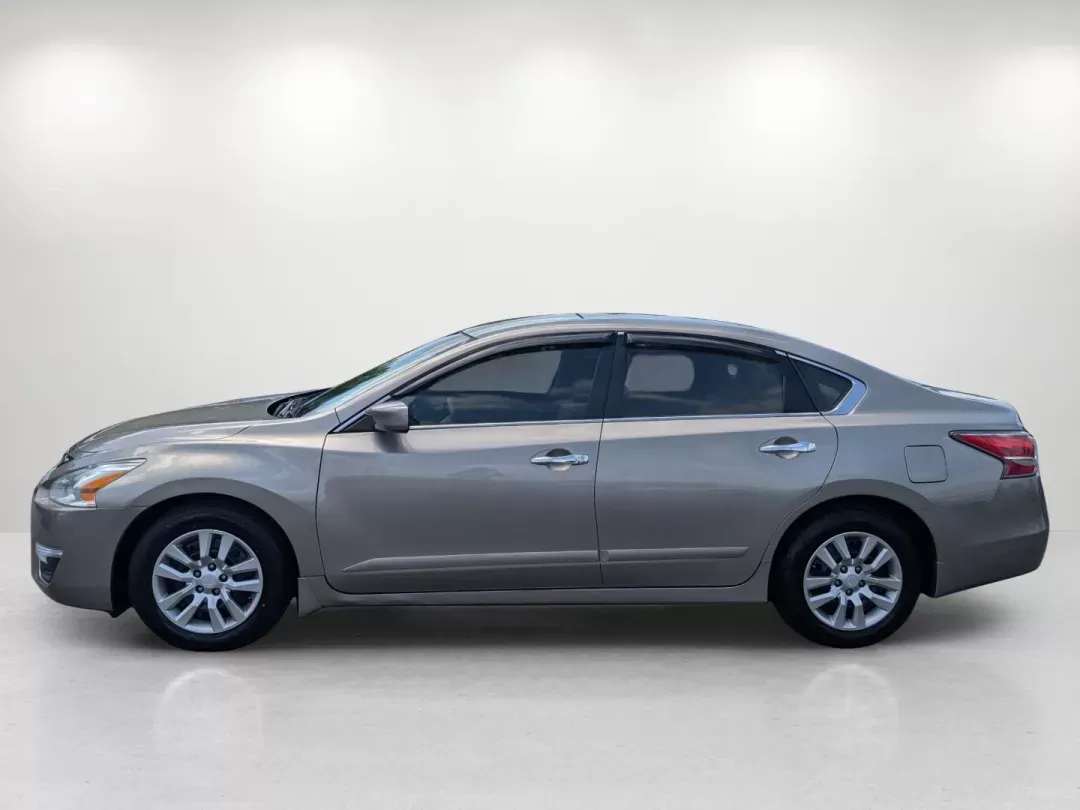 2015 /Beige Nissan Altima 2.5 S (1N4AL3AP2FC) with an Regular Unleaded I-4 2.5 L/152 engine, 1-Speed CVT w/OD transmission, located at 804 22nd Ave, Phenix City, AL, 36870, (334) 297-1860, 32.484749, -85.024475 - 2015 Nissan Altima 2.5 S - Photo#7