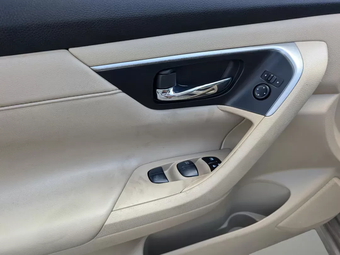 2015 /Beige Nissan Altima 2.5 S (1N4AL3AP2FC) with an Regular Unleaded I-4 2.5 L/152 engine, 1-Speed CVT w/OD transmission, located at 804 22nd Ave, Phenix City, AL, 36870, (334) 297-1860, 32.484749, -85.024475 - 2015 Nissan Altima 2.5 S - Photo#8