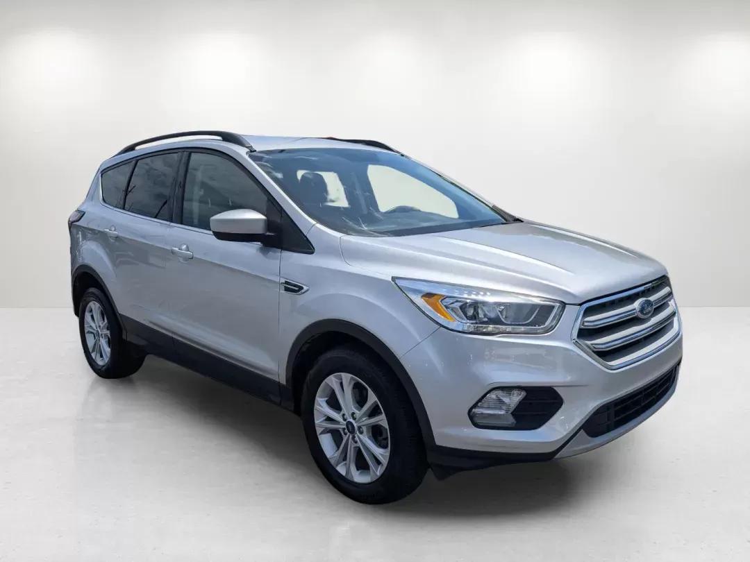 2018 Ford Escape SEL (1FMCU0HD7JU) with an Intercooled Turbo Regular Unleaded I-4 1.5 L/91 engine, 6-Speed Automatic w/OD transmission, located at 3959 U.S. 80 W, Phenix City, AL, 36870, (334) 297-4885, 32.469296, -85.135185 - 2018 Ford Escape SEL - Photo#3