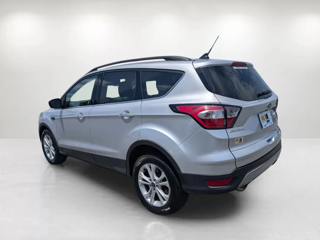 2018 Ford Escape SEL (1FMCU0HD7JU) with an Intercooled Turbo Regular Unleaded I-4 1.5 L/91 engine, 6-Speed Automatic w/OD transmission, located at 3959 U.S. 80 W, Phenix City, AL, 36870, (334) 297-4885, 32.469296, -85.135185 - 2018 Ford Escape SEL - Photo#7