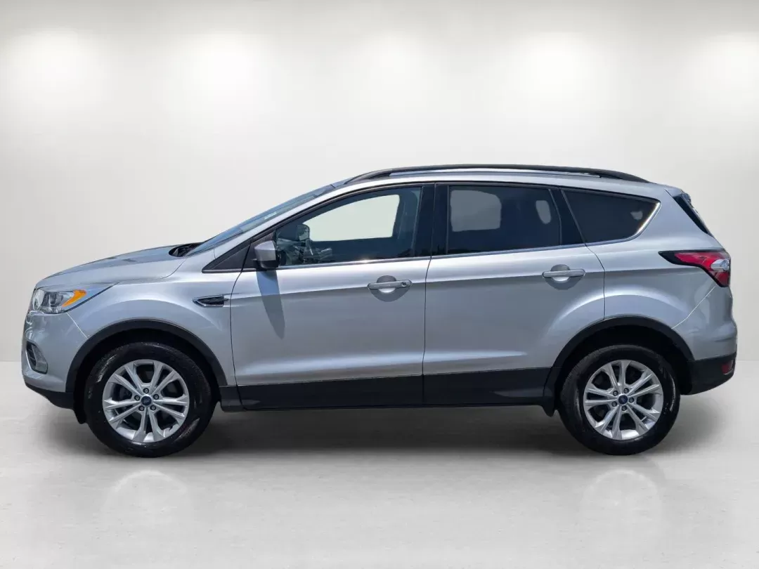 2018 Ford Escape SEL (1FMCU0HD7JU) with an Intercooled Turbo Regular Unleaded I-4 1.5 L/91 engine, 6-Speed Automatic w/OD transmission, located at 3959 U.S. 80 W, Phenix City, AL, 36870, (334) 297-4885, 32.469296, -85.135185 - 2018 Ford Escape SEL - Photo#8