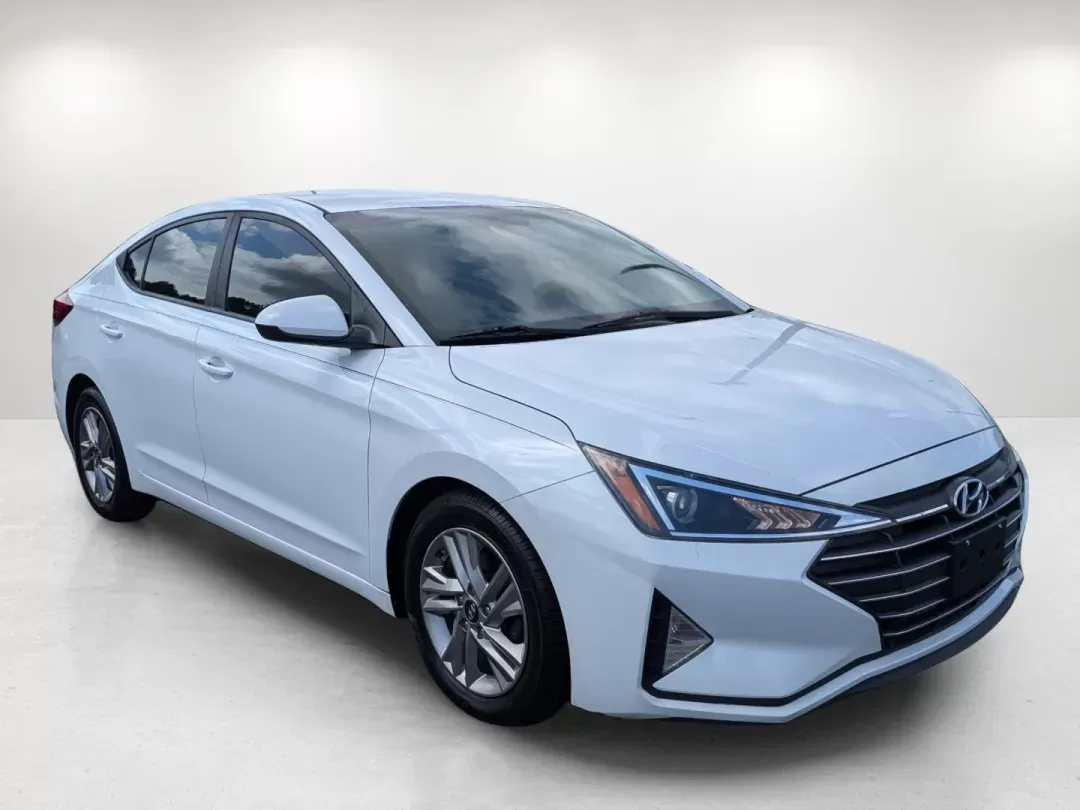 2020 /Black Hyundai Elantra SEL (5NPD84LF8LH) with an Regular Unleaded I-4 2.0 L/122 engine, 1-Speed CVT w/OD transmission, located at 3959 U.S. 80 W, Phenix City, AL, 36870, (334) 297-4885, 32.469296, -85.135185 - 2020 Hyundai Elantra SEL - Photo#3