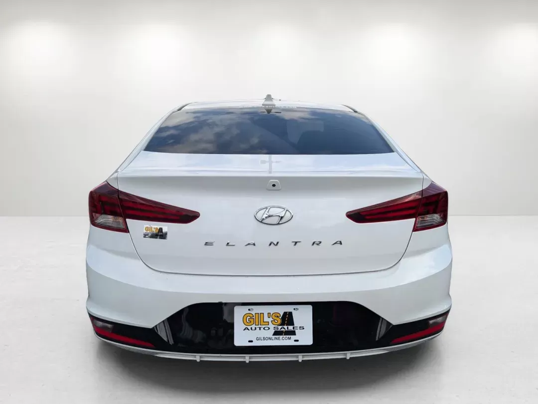 2020 /Black Hyundai Elantra SEL (5NPD84LF8LH) with an Regular Unleaded I-4 2.0 L/122 engine, 1-Speed CVT w/OD transmission, located at 3959 U.S. 80 W, Phenix City, AL, 36870, (334) 297-4885, 32.469296, -85.135185 - 2020 Hyundai Elantra SEL - Photo#6