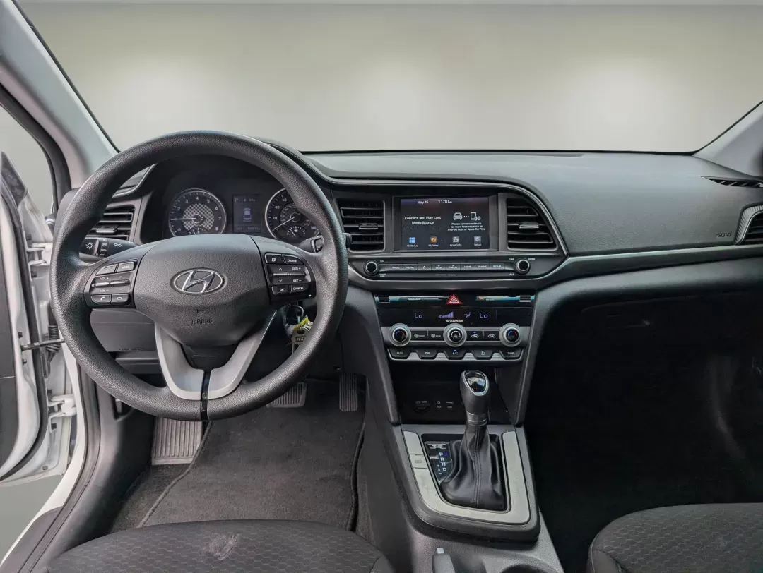 2020 /Black Hyundai Elantra SEL (5NPD84LF8LH) with an Regular Unleaded I-4 2.0 L/122 engine, 1-Speed CVT w/OD transmission, located at 3959 U.S. 80 W, Phenix City, AL, 36870, (334) 297-4885, 32.469296, -85.135185 - 2020 Hyundai Elantra SEL - Photo#12