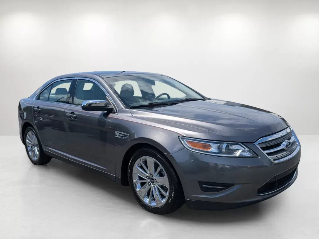 2011 Ford Taurus Limited (1FAHP2FW6BG) with an Gas V6 3.5L/213 engine, 6-Speed Automatic w/OD SelectShift transmission, located at 7000 Northlake Connector, Columbus, GA, 31904, (706) 987-8085, 32.524975, -84.978134 - 2011 Ford Taurus Limited - Photo#2
