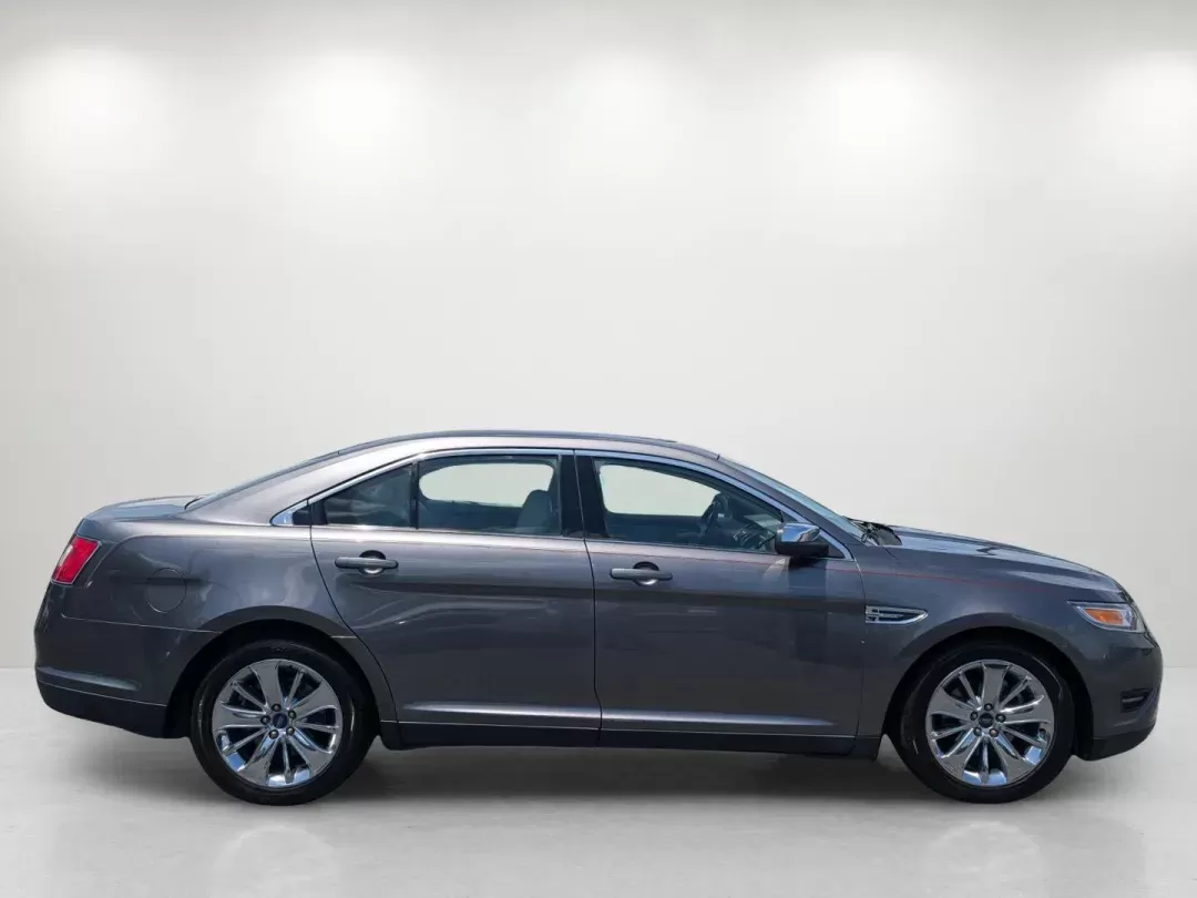 2011 Ford Taurus Limited (1FAHP2FW6BG) with an Gas V6 3.5L/213 engine, 6-Speed Automatic w/OD SelectShift transmission, located at 7000 Northlake Connector, Columbus, GA, 31904, (706) 987-8085, 32.524975, -84.978134 - 2011 Ford Taurus Limited - Photo#3