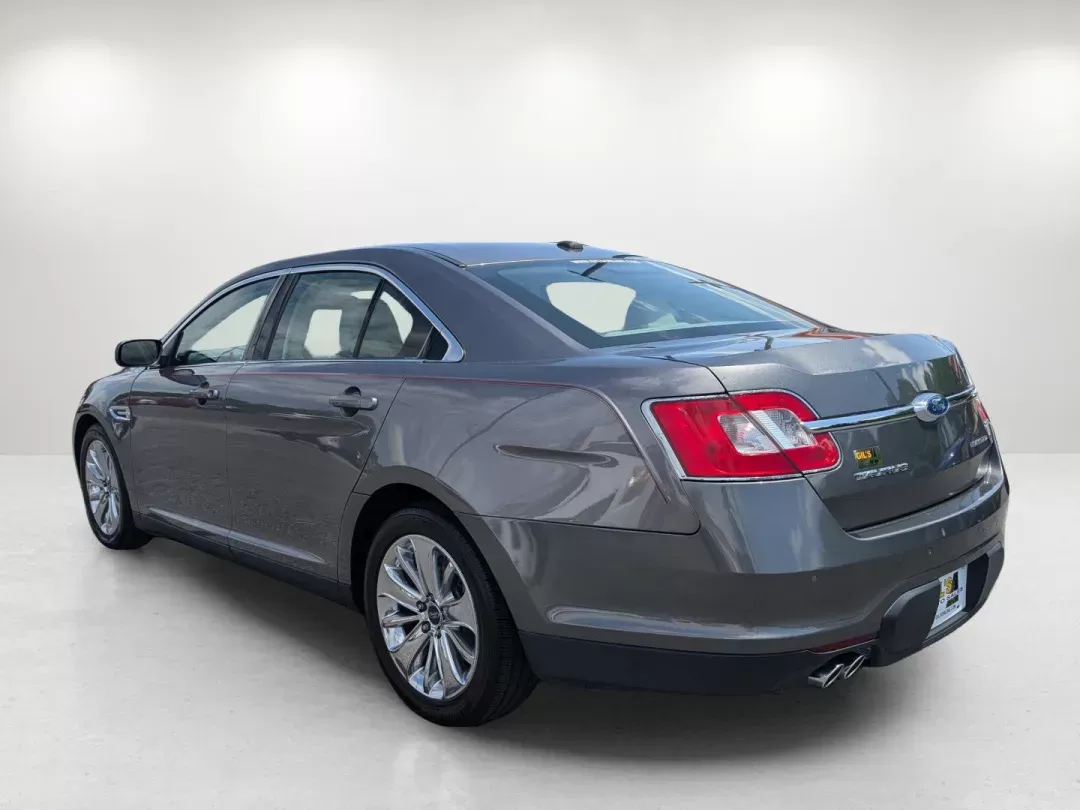 2011 Ford Taurus Limited (1FAHP2FW6BG) with an Gas V6 3.5L/213 engine, 6-Speed Automatic w/OD SelectShift transmission, located at 7000 Northlake Connector, Columbus, GA, 31904, (706) 987-8085, 32.524975, -84.978134 - 2011 Ford Taurus Limited - Photo#6