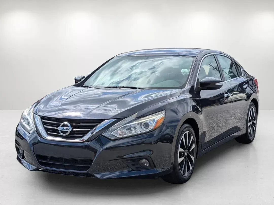 2018 /Charcoal Nissan Altima 2.5 SL (1N4AL3APXJC) with an Regular Unleaded I-4 2.5 L/152 engine, 1-Speed CVT w/OD transmission, located at 3959 U.S. 80 W, Phenix City, AL, 36870, (334) 297-4885, 32.469296, -85.135185 - 2018 Nissan Altima 2.5 SL - Photo#1