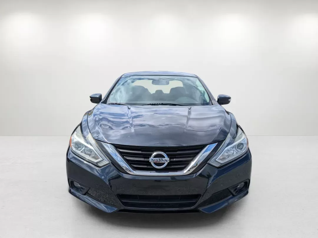 2018 /Charcoal Nissan Altima 2.5 SL (1N4AL3APXJC) with an Regular Unleaded I-4 2.5 L/152 engine, 1-Speed CVT w/OD transmission, located at 3959 U.S. 80 W, Phenix City, AL, 36870, (334) 297-4885, 32.469296, -85.135185 - 2018 Nissan Altima 2.5 SL - Photo#2