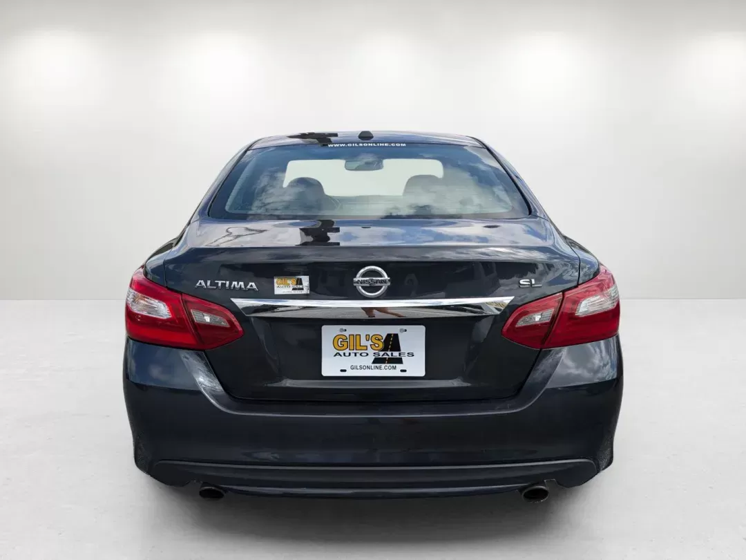 2018 /Charcoal Nissan Altima 2.5 SL (1N4AL3APXJC) with an Regular Unleaded I-4 2.5 L/152 engine, 1-Speed CVT w/OD transmission, located at 804 22nd Ave, Phenix City, AL, 36870, (334) 297-1860, 32.484749, -85.024475 - 2018 Nissan Altima 2.5 SL - Photo#5