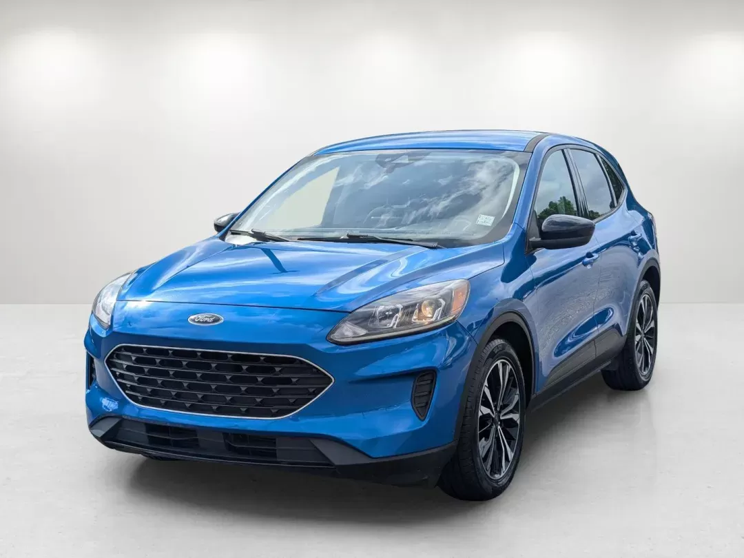 2021 Ford Escape SE (1FMCU0G67MU) with an Intercooled Turbo Regular Unleaded I-3 1.5 L/91 engine, 8-Speed Automatic w/OD transmission, located at 3959 U.S. 80 W, Phenix City, AL, 36870, (334) 297-4885, 32.469296, -85.135185 - 2021 Ford Escape SE - Photo#1