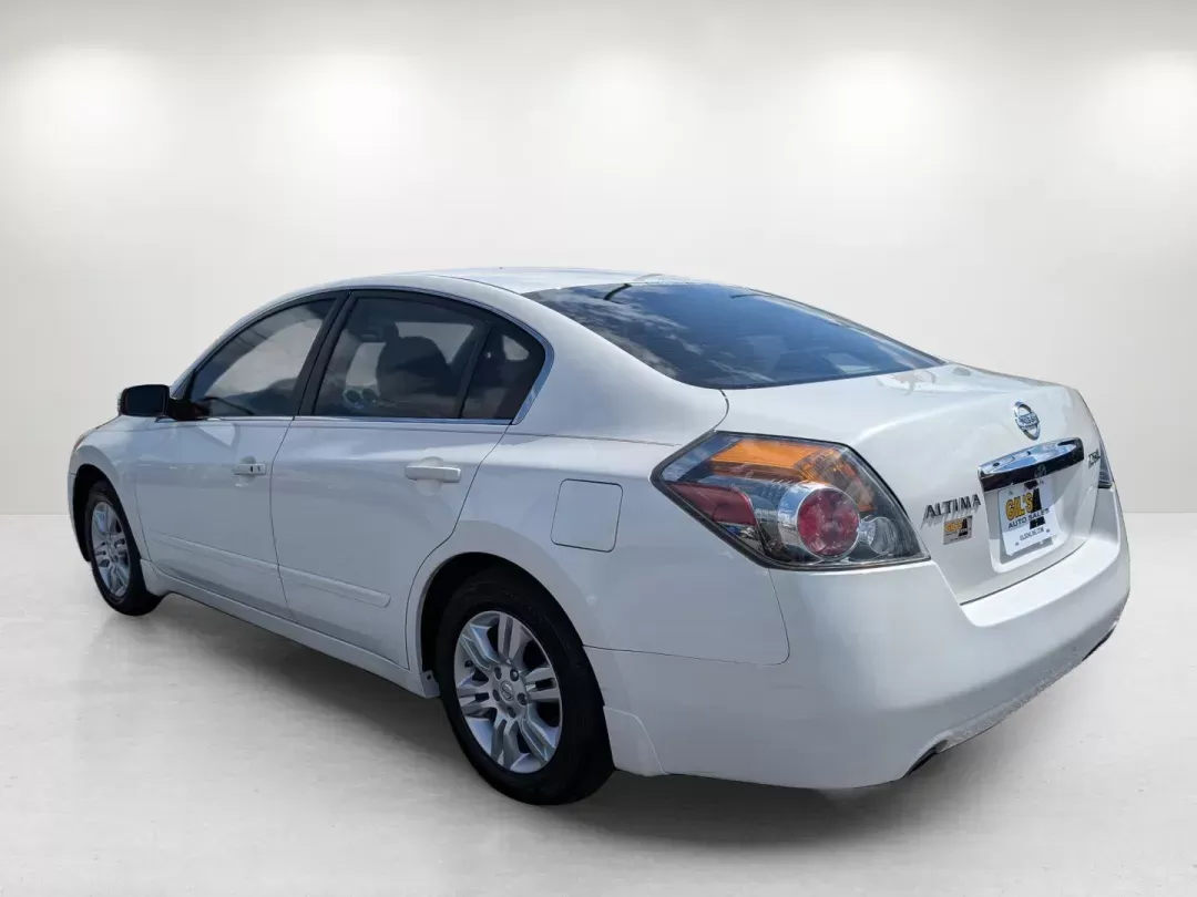 2012 /Blonde Nissan Altima 2.5 SL (1N4AL2AP2CC) with an Gas I4 2.5L/ engine, 1-Speed Continuously Variable Ratio transmission, located at 3959 U.S. 80 W, Phenix City, AL, 36870, (334) 297-4885, 32.469296, -85.135185 - 2012 Nissan Altima 2.5 SL - Photo#6