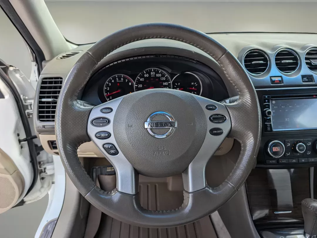 2012 /Blonde Nissan Altima 2.5 SL (1N4AL2AP2CC) with an Gas I4 2.5L/ engine, 1-Speed Continuously Variable Ratio transmission, located at 3959 U.S. 80 W, Phenix City, AL, 36870, (334) 297-4885, 32.469296, -85.135185 - 2012 Nissan Altima 2.5 SL - Photo#15