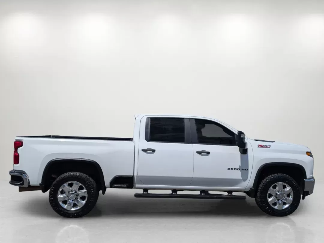 2021 /Jet Black Chevrolet Silverado 2500HD Work Truck (1GC4YLEYXMF) with an Turbocharged Diesel V8 6.6L/403 engine, 10-Speed Automatic transmission, located at 3959 U.S. 80 W, Phenix City, AL, 36870, (334) 297-4885, 32.469296, -85.135185 - 2021 Chevrolet Silverado 2500HD Work Truck - Photo#4