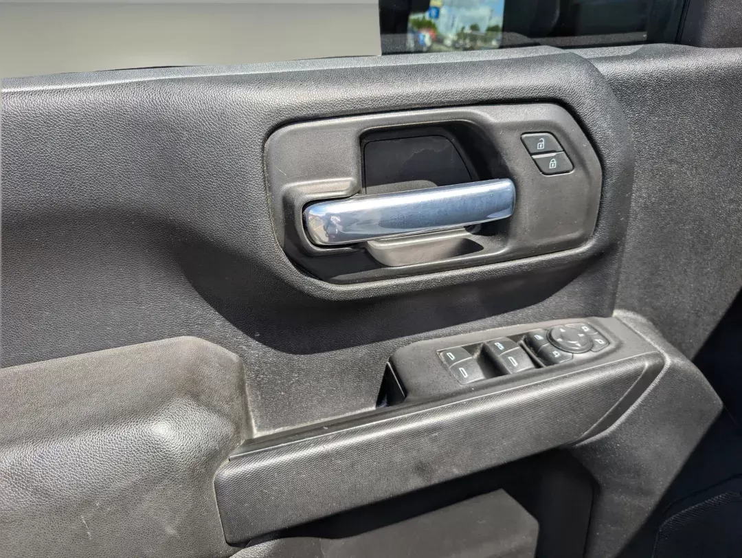 2021 /Jet Black Chevrolet Silverado 2500HD Work Truck (1GC4YLEYXMF) with an Turbocharged Diesel V8 6.6L/403 engine, 10-Speed Automatic transmission, located at 3959 U.S. 80 W, Phenix City, AL, 36870, (334) 297-4885, 32.469296, -85.135185 - 2021 Chevrolet Silverado 2500HD Work Truck - Photo#9