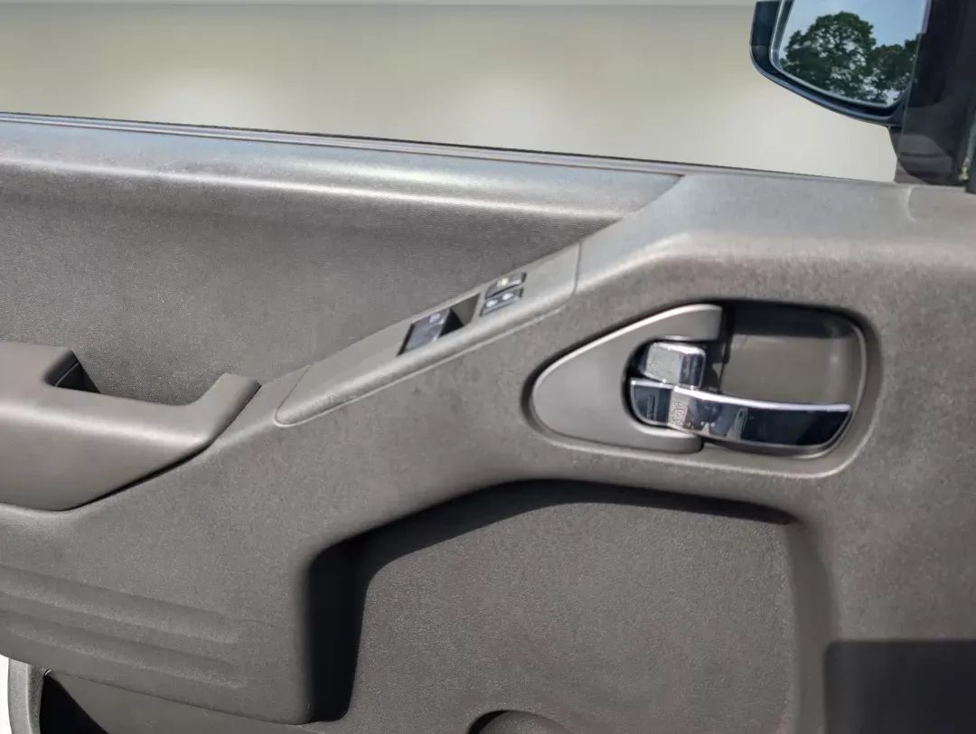 2019 /Graphite Nissan Frontier SV (1N6AD0CU3KN) with an Regular Unleaded V-6 4.0 L/241 engine, 5-Speed Automatic w/OD transmission, located at 1430 Gateway Drive, Opelika, AL, 36801, (334) 239-0944, 32.637871, -85.409790 - 2019 Nissan Frontier SV - Photo#8