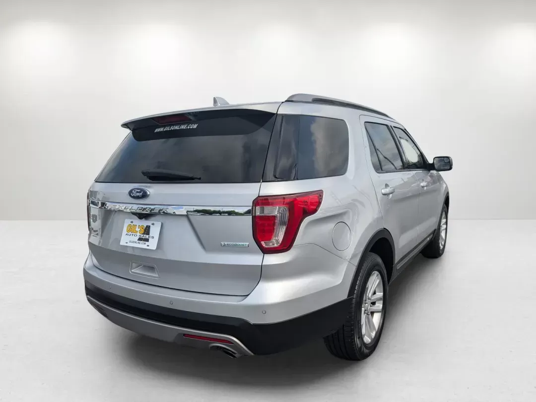 2016 Ford Explorer XLT (1FM5K7DH0GG) with an Intercooled Turbo Premium Unleaded I-4 2.3 L/140 engine, 6-Speed Automatic w/OD transmission, located at 3959 U.S. 80 W, Phenix City, AL, 36870, (334) 297-4885, 32.469296, -85.135185 - 2016 Ford Explorer XLT - Photo#5