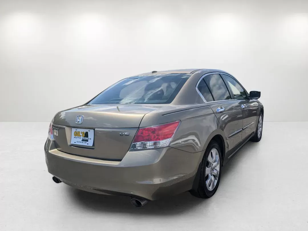 2010 Honda Accord Sdn EX-L (1HGCP3F84AA) with an Gas V6 3.5L/213 engine, 5-Speed Automatic transmission, located at 5115 14th Ave., Columbus, GA, 31904, (706) 323-0345, 32.511494, -84.971046 - 2010 Honda Accord Sdn EX-L - Photo#4