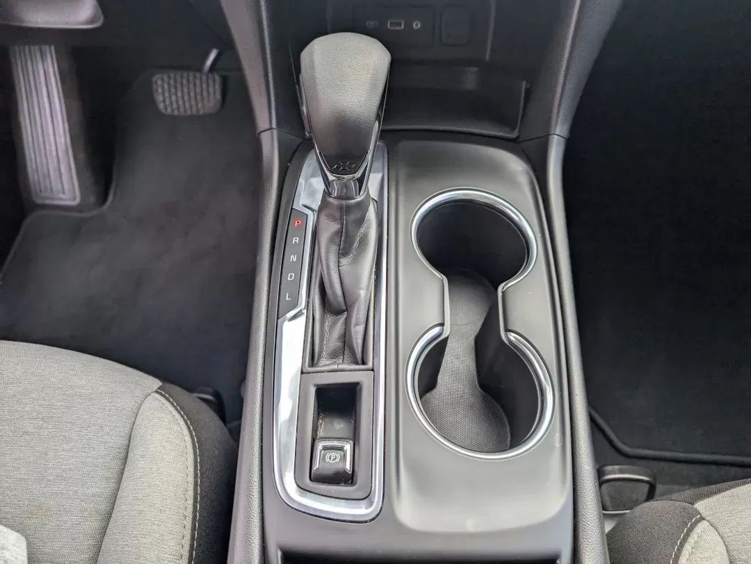 2022 /Medium Ash Gray Chevrolet Equinox LS (2GNAXHEV8N6) with an Turbocharged Gas I4 1.5L/92 engine, 6-Speed Automatic transmission, located at 3959 U.S. 80 W, Phenix City, AL, 36870, (334) 297-4885, 32.469296, -85.135185 - 2022 Chevrolet Equinox LS - Photo#13
