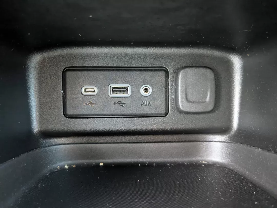 2022 /Medium Ash Gray Chevrolet Equinox LS (2GNAXHEV8N6) with an Turbocharged Gas I4 1.5L/92 engine, 6-Speed Automatic transmission, located at 3959 U.S. 80 W, Phenix City, AL, 36870, (334) 297-4885, 32.469296, -85.135185 - 2022 Chevrolet Equinox LS - Photo#15