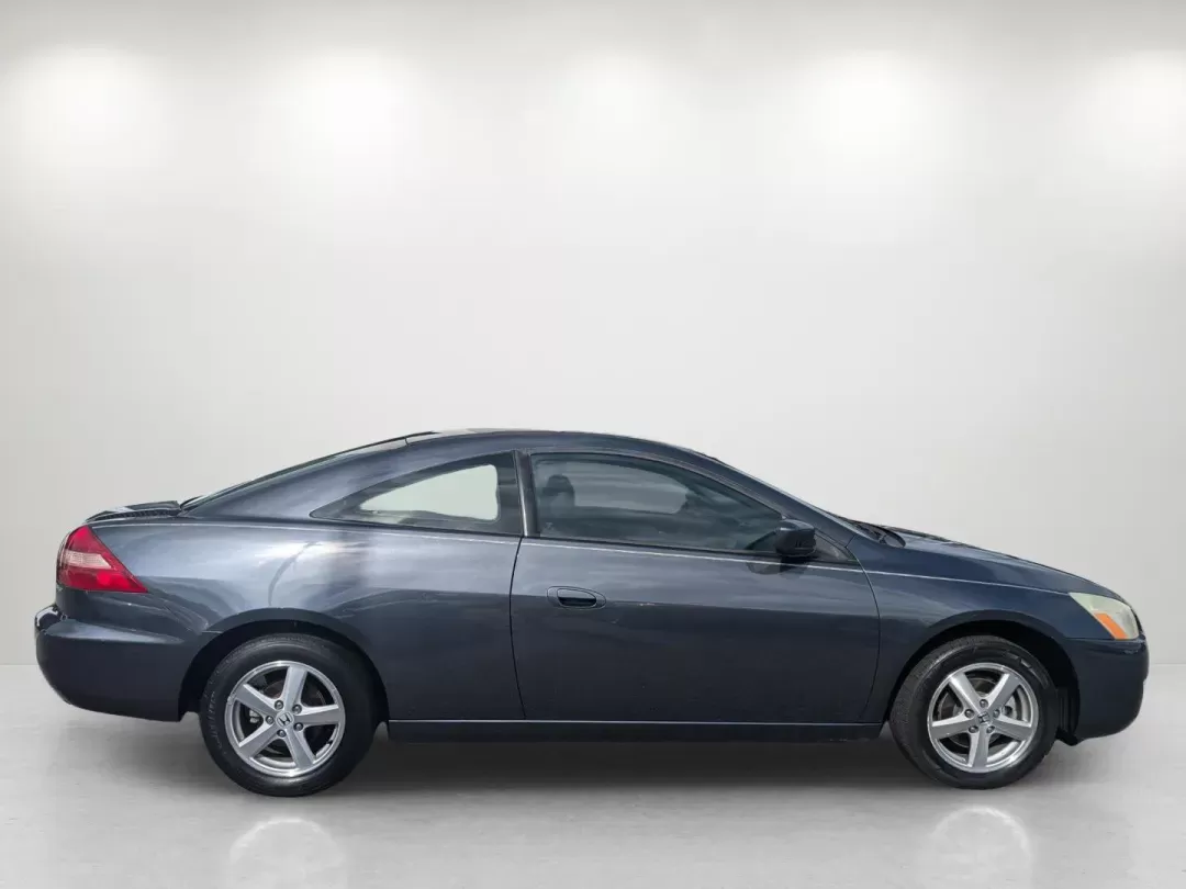 2005 Honda Accord Cpe EX-L (1HGCM72635A) with an Gas I4 2.4L/144 engine, 5-Speed Automatic w/OD transmission, located at 521 Old Farm Lane Rd, Prattville, AL, 36066, (334) 325-1505, 32.482460, -86.416367 - 2005 Honda Accord Cpe EX-L - Photo#3