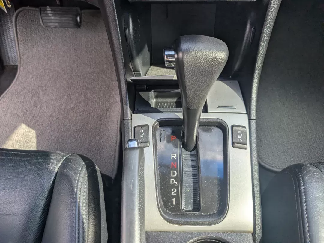 2005 Honda Accord Cpe EX-L (1HGCM72635A) with an Gas I4 2.4L/144 engine, 5-Speed Automatic w/OD transmission, located at 521 Old Farm Lane Rd, Prattville, AL, 36066, (334) 325-1505, 32.482460, -86.416367 - 2005 Honda Accord Cpe EX-L - Photo#13