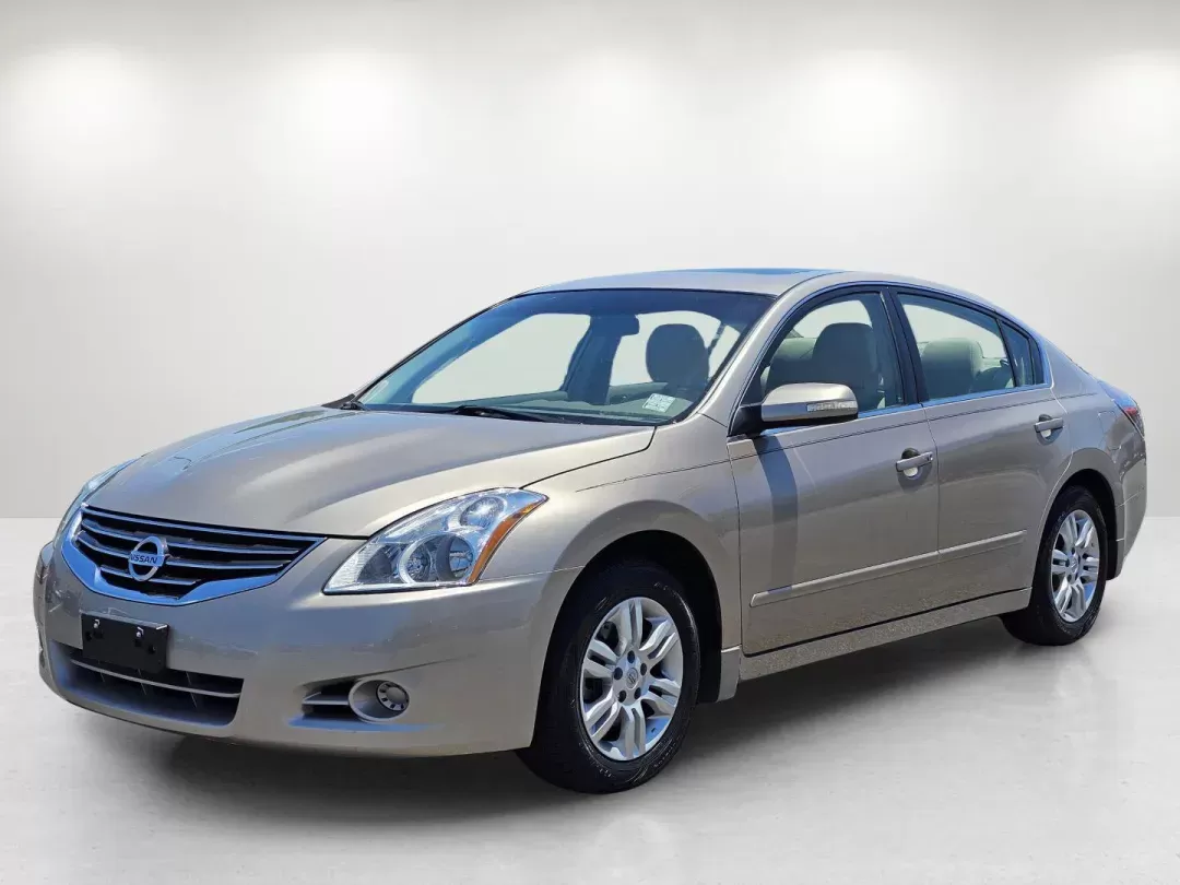 2011 /Blonde Nissan Altima 2.5 S (1N4AL2AP1BC) with an Gas I4 2.5L/ engine, 1-Speed Continuously Variable transmission, located at 521 Old Farm Lane Rd, Prattville, AL, 36066, (334) 325-1505, 32.482460, -86.416367 - 2011 Nissan Altima 2.5 S - Photo#1